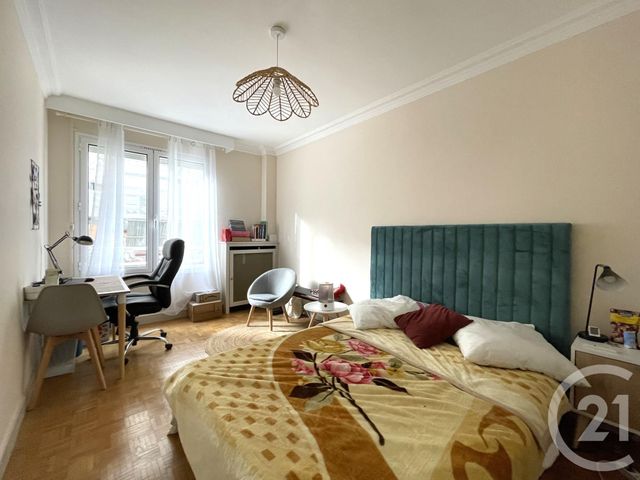 Appartement F3 à vendre - 4 pièces - 86.0 m2 - PARIS - 75016 - ILE-DE-FRANCE - Century 21 Via Conseil 16Ème