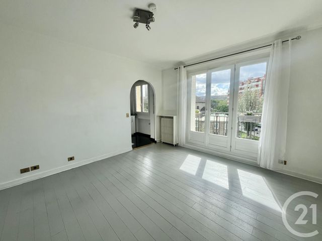Appartement F3 à vendre - 3 pièces - 74.0 m2 - PARIS - 75016 - ILE-DE-FRANCE - Century 21 Via Conseil 16Ème