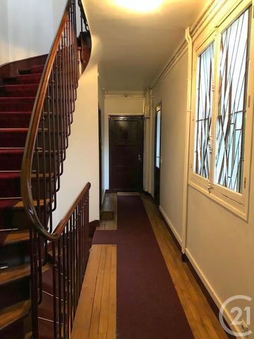 Appartement F2 à louer - 2 pièces - 40.39 m2 - PARIS - 75015 - ILE-DE-FRANCE - Century 21 Via Conseil 16Ème Appartement F2 à louer - 2 pièces - 40.39 m2 - PARIS - 75015 - ILE-DE-FRANCE - Century 21 Via Conseil 16Ème