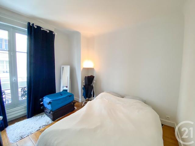 Appartement F2 à louer - 2 pièces - 40.39 m2 - PARIS - 75015 - ILE-DE-FRANCE - Century 21 Via Conseil 16Ème Appartement F2 à louer - 2 pièces - 40.39 m2 - PARIS - 75015 - ILE-DE-FRANCE - Century 21 Via Conseil 16Ème