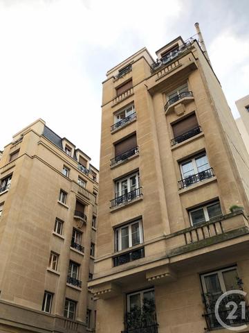 Appartement F2 à louer - 2 pièces - 40.39 m2 - PARIS - 75015 - ILE-DE-FRANCE - Century 21 Via Conseil 16Ème Appartement F2 à louer - 2 pièces - 40.39 m2 - PARIS - 75015 - ILE-DE-FRANCE - Century 21 Via Conseil 16Ème