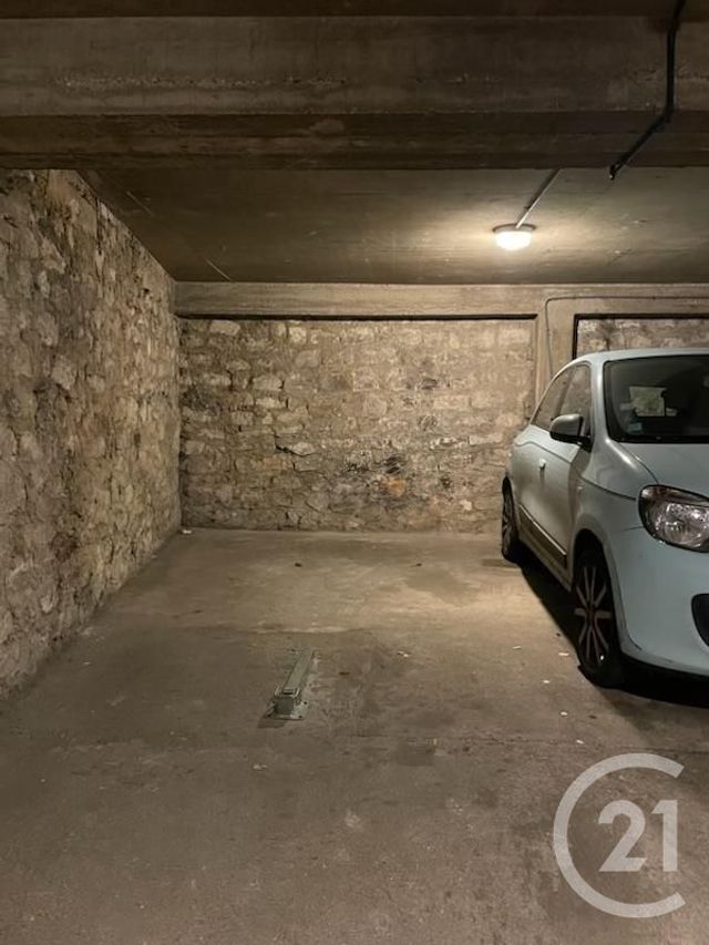 parking à vendre - 9.0 m2 - PARIS - 75016 - ILE-DE-FRANCE - Century 21 Via Conseil 16Ème