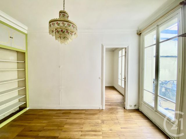appartement à vendre - 2 pièces - 44.0 m2 - PARIS - 75018 - ILE-DE-FRANCE - Century 21 Via Conseil 16Ème
