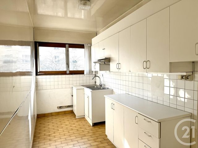 Appartement F5 à vendre - 5 pièces - 116.71 m2 - PARIS - 75016 - ILE-DE-FRANCE - Century 21 Via Conseil 16Ème