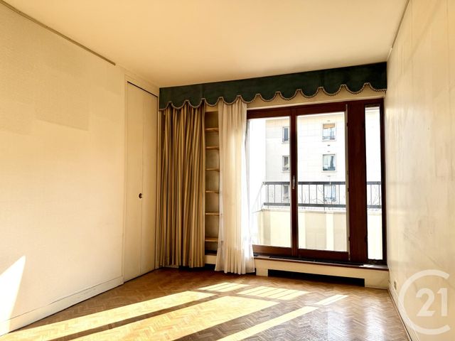 Appartement F5 à vendre - 5 pièces - 116.71 m2 - PARIS - 75016 - ILE-DE-FRANCE - Century 21 Via Conseil 16Ème