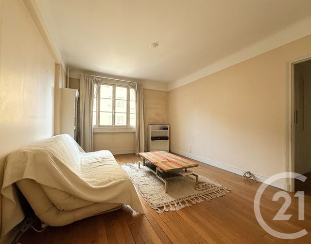 Appartement F2 à vendre - 3 pièces - 64.17 m2 - PARIS - 75016 - ILE-DE-FRANCE - Century 21 Via Conseil 16Ème