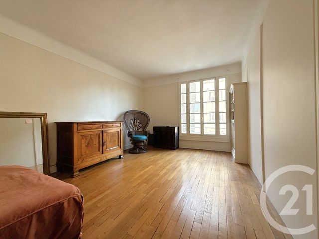 Appartement F2 à vendre - 3 pièces - 64.17 m2 - PARIS - 75016 - ILE-DE-FRANCE - Century 21 Via Conseil 16Ème