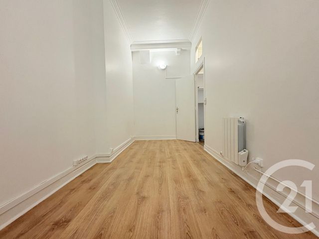 Afficher la photo en grand Appartement Local à louer - 3 pièces - 45.0 m2 - PARIS - 75016 - ILE-DE-FRANCE - Century 21 Via Conseil 16Ème