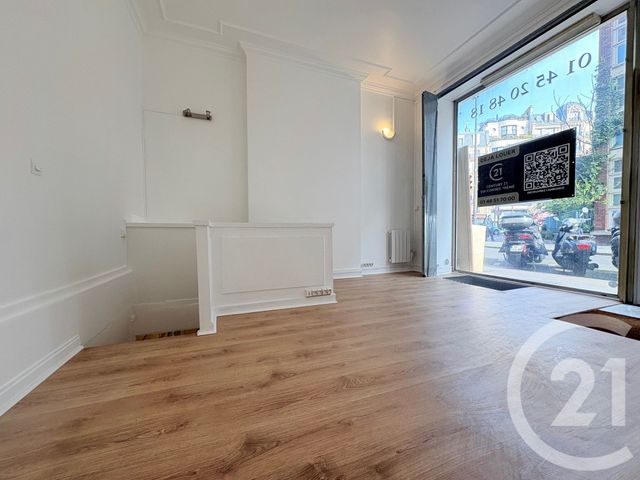 Afficher la photo en grand Appartement Local à louer - 3 pièces - 45.0 m2 - PARIS - 75016 - ILE-DE-FRANCE - Century 21 Via Conseil 16Ème