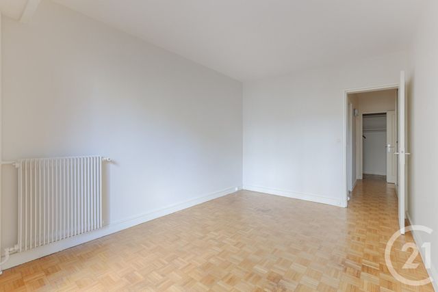 Appartement F2 à vendre - 2 pièces - 69.0 m2 - PARIS - 75016 - ILE-DE-FRANCE - Century 21 Via Conseil 16Ème