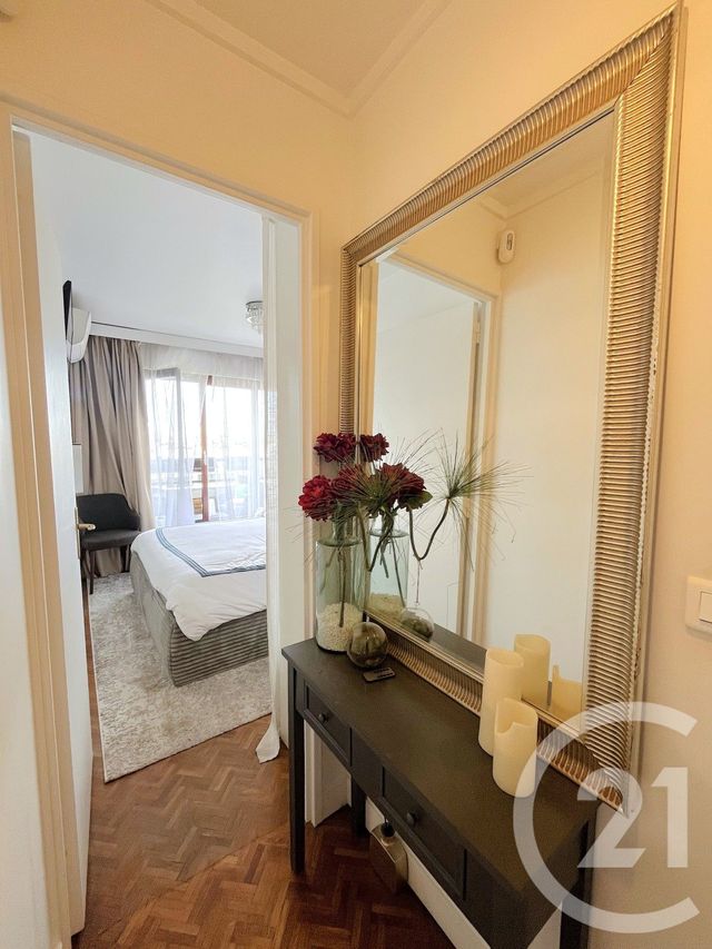Appartement F2 à vendre - 2 pièces - 50.05 m2 - PARIS - 75016 - ILE-DE-FRANCE - Century 21 Via Conseil 16Ème