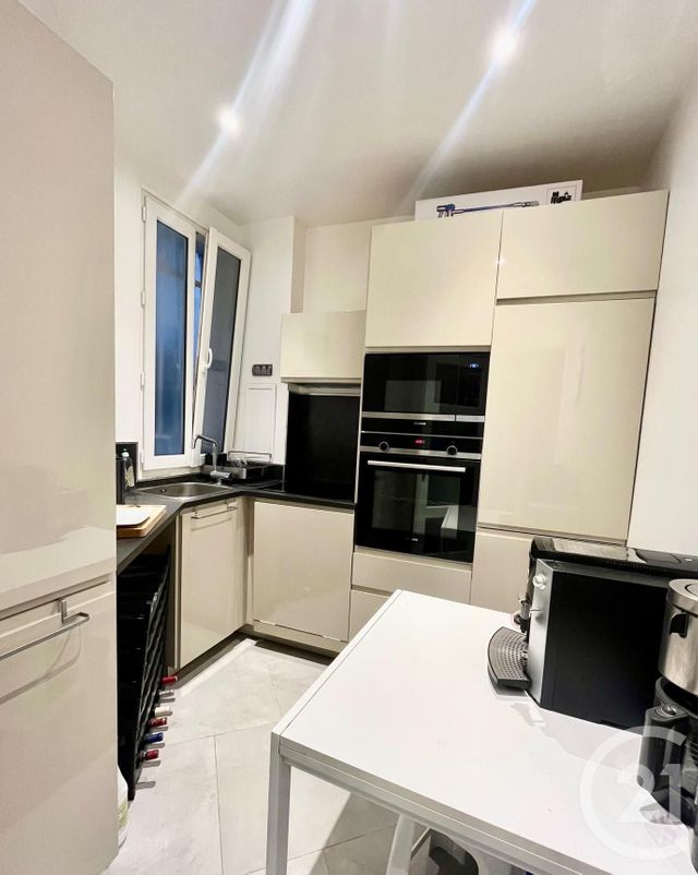 Afficher la photo en grand Appartement à vendre - 2 pièces - 48.0 m2 - PARIS - 75016 - ILE-DE-FRANCE - Century 21 Via Conseil 16Ème