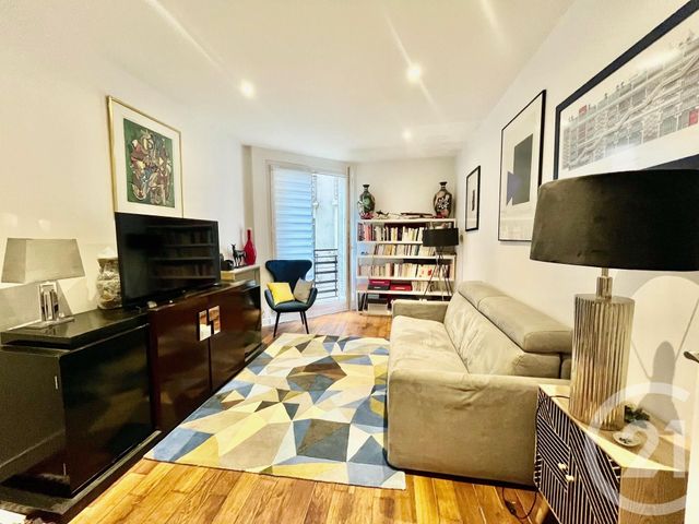 Afficher la photo en grand Appartement à vendre - 2 pièces - 48.0 m2 - PARIS - 75016 - ILE-DE-FRANCE - Century 21 Via Conseil 16Ème