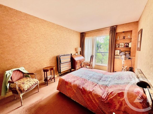 Afficher la photo en grand Appartement à vendre - 2 pièces - 62.0 m2 - PARIS - 75016 - ILE-DE-FRANCE - Century 21 Via Conseil 16Ème