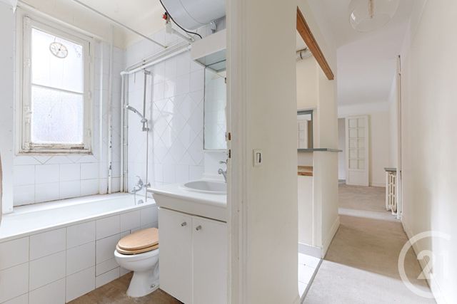 Appartement F2 à vendre - 2 pièces - 48.07 m2 - PARIS - 75016 - ILE-DE-FRANCE - Century 21 Via Conseil 16Ème