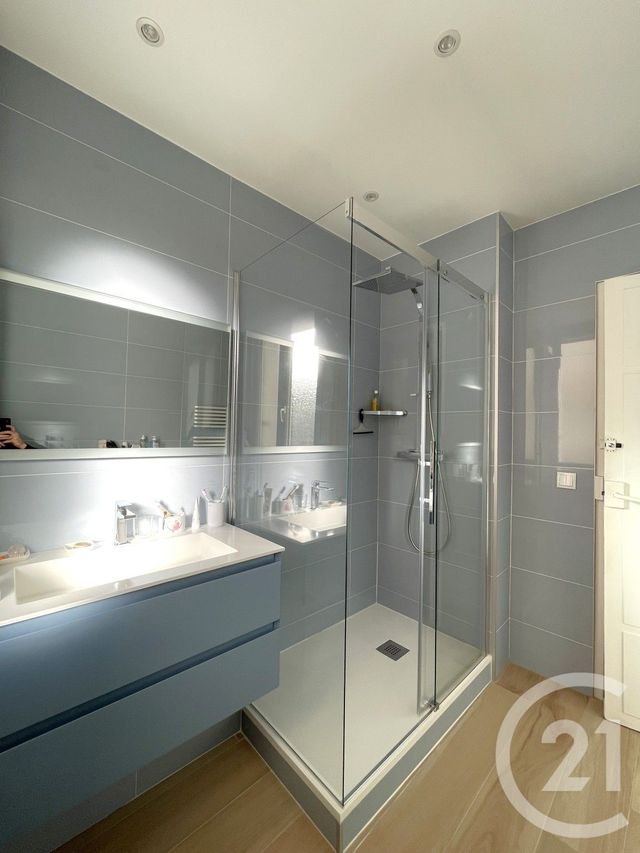 Appartement F3 à vendre - 3 pièces - 71.0 m2 - BOULOGNE BILLANCOURT - 92 - ILE-DE-FRANCE - Century 21 Via Conseil 16Ème