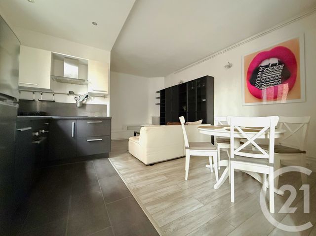 Appartement F3 à vendre - 3 pièces - 43.27 m2 - BOULOGNE BILLANCOURT - 92 - ILE-DE-FRANCE - Century 21 Via Conseil 16Ème