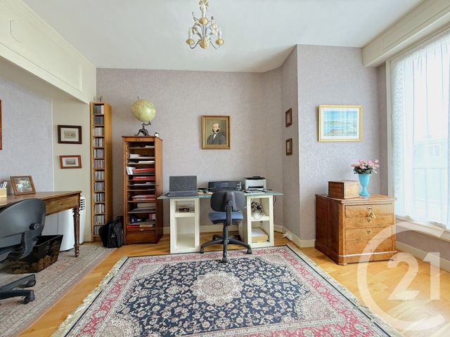 Appartement F6 à vendre - 6 pièces - 121.86 m2 - PARIS - 75016 - ILE-DE-FRANCE - Century 21 Via Conseil 16Ème
