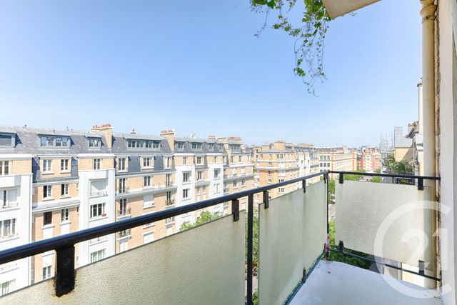 Appartement F6 à vendre - 6 pièces - 121.86 m2 - PARIS - 75016 - ILE-DE-FRANCE - Century 21 Via Conseil 16Ème