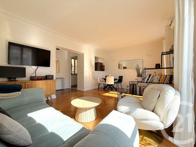 Appartement F4 à vendre - 3 pièces - 64.74 m2 - PARIS - 75016 - ILE-DE-FRANCE - Century 21 Via Conseil 16Ème