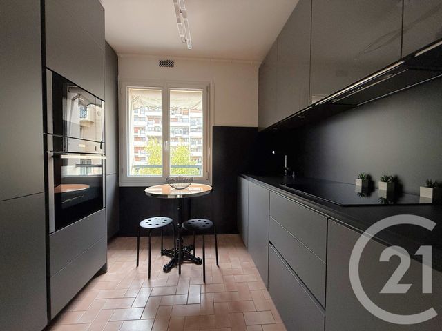 Afficher la photo en grand Appartement F3 à vendre - 3 pièces - 57.65 m2 - PARIS - 75016 - ILE-DE-FRANCE - Century 21 Via Conseil 16Ème