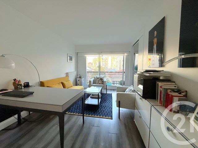 Appartement F1 à vendre PARIS