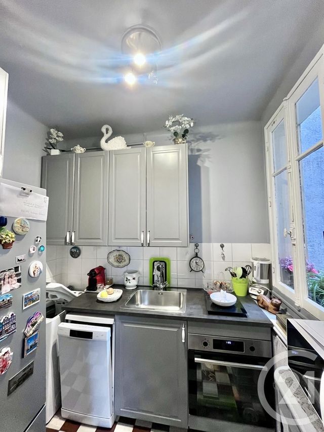 Appartement à vendre - 2 pièces - 42.0 m2 - PARIS - 75016 - ILE-DE-FRANCE - Century 21 Via Conseil 16Ème