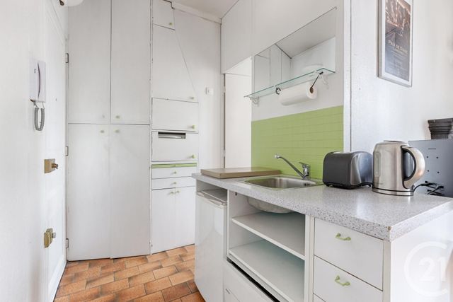 Appartement à vendre - 2 pièces - 28.0 m2 - PARIS - 75016 - ILE-DE-FRANCE - Century 21 Via Conseil 16Ème