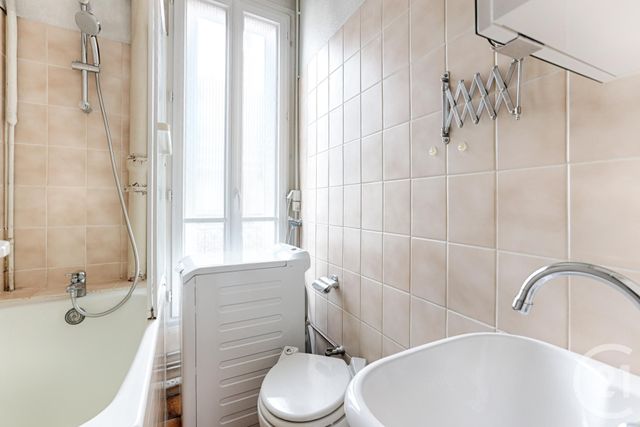 Appartement à vendre - 2 pièces - 28.0 m2 - PARIS - 75016 - ILE-DE-FRANCE - Century 21 Via Conseil 16Ème