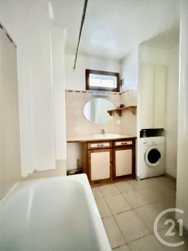 Appartement F4 à vendre - 4 pièces - 66.0 m2 - PARIS - 75016 - ILE-DE-FRANCE - Century 21 Via Conseil 16Ème
