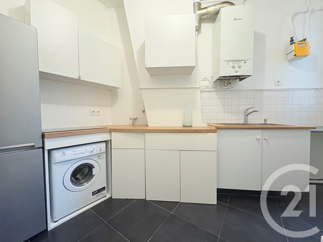 Appartement F2 à louer - 2 pièces - 45.46 m2 - PARIS - 75016 - ILE-DE-FRANCE - Century 21 Via Conseil 16Ème