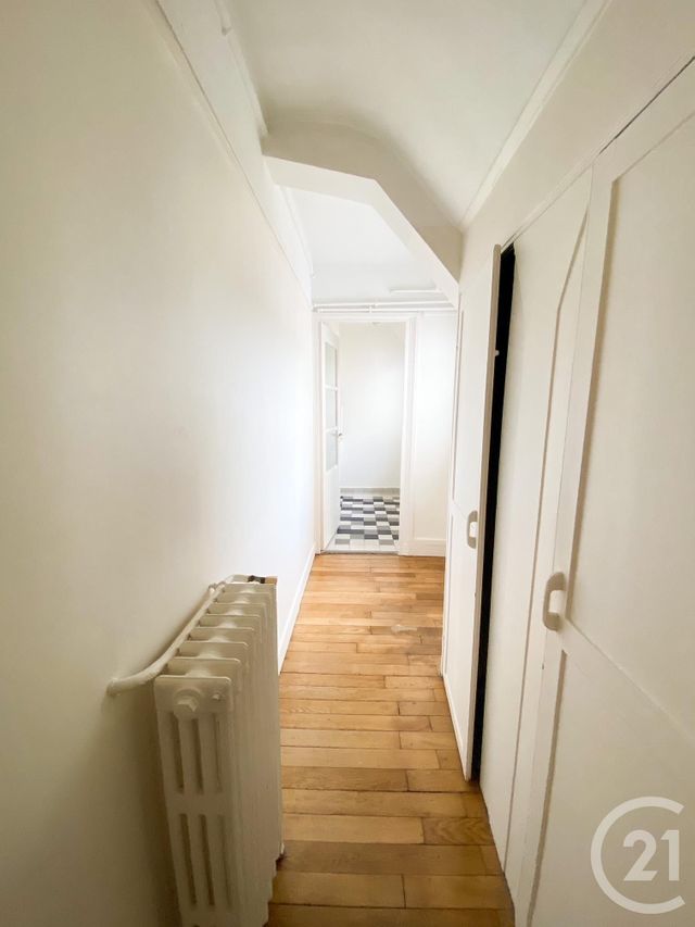 Appartement F1 à louer - 1 pièce - 29.68 m2 - PARIS - 75016 - ILE-DE-FRANCE - Century 21 Via Conseil 16Ème