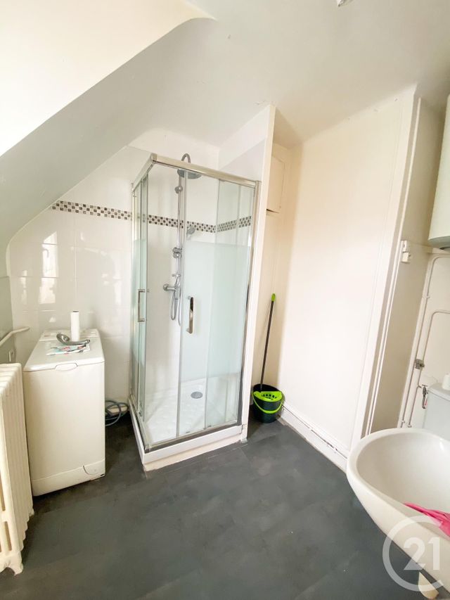 Appartement F1 à louer - 1 pièce - 29.68 m2 - PARIS - 75016 - ILE-DE-FRANCE - Century 21 Via Conseil 16Ème