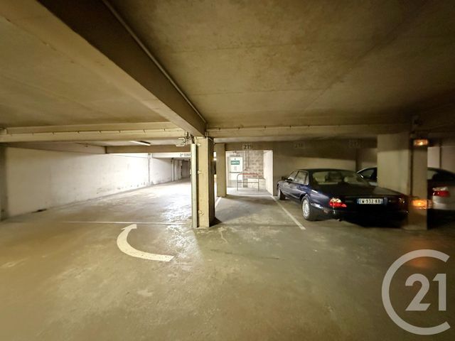 parking à vendre - 10.8 m2 - PARIS - 75016 - ILE-DE-FRANCE - Century 21 Via Conseil 16Ème