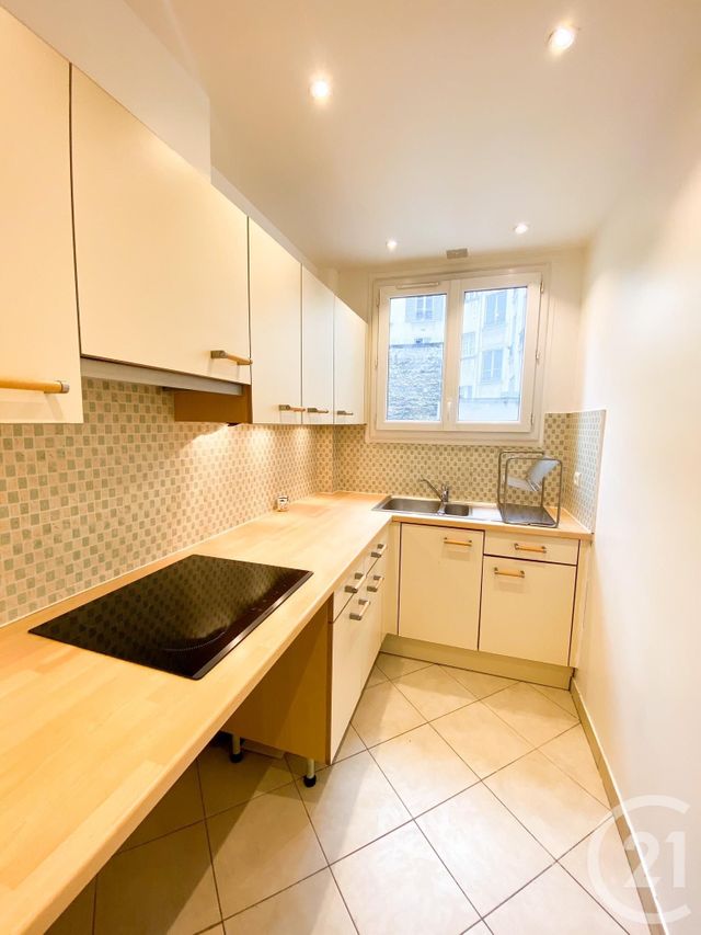 Appartement F2 à louer - 2 pièces - 57.65 m2 - PARIS - 75016 - ILE-DE-FRANCE - Century 21 Via Conseil 16Ème