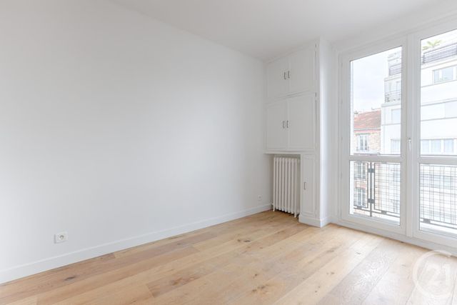 Appartement à vendre - 3 pièces - 65.0 m2 - PARIS - 75016 - ILE-DE-FRANCE - Century 21 Via Conseil 16Ème