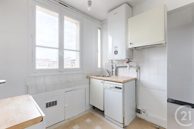 Appartement à vendre - 3 pièces - 65.0 m2 - PARIS - 75016 - ILE-DE-FRANCE - Century 21 Via Conseil 16Ème