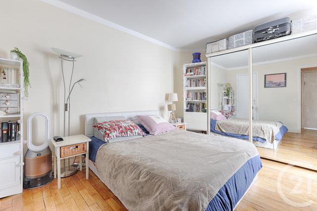 Appartement à vendre - 4 pièces - 90.0 m2 - PARIS - 75016 - ILE-DE-FRANCE - Century 21 Via Conseil 16Ème