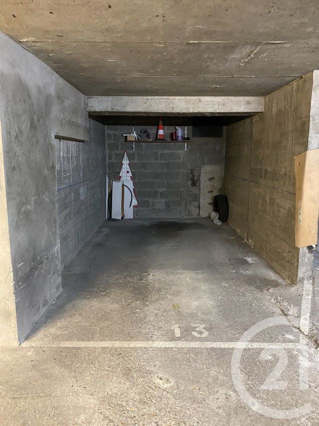parking à vendre - 12.0 m2 - PARIS - 75016 - ILE-DE-FRANCE - Century 21 Via Conseil 16Ème