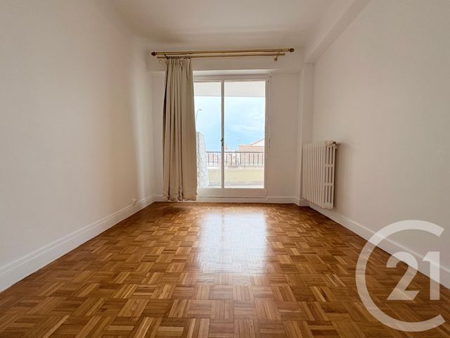 Appartement F3 à louer - 3 pièces - 65.31 m2 - NOGENT SUR MARNE - 94 - ILE-DE-FRANCE - Century 21 Via Conseil 16Ème