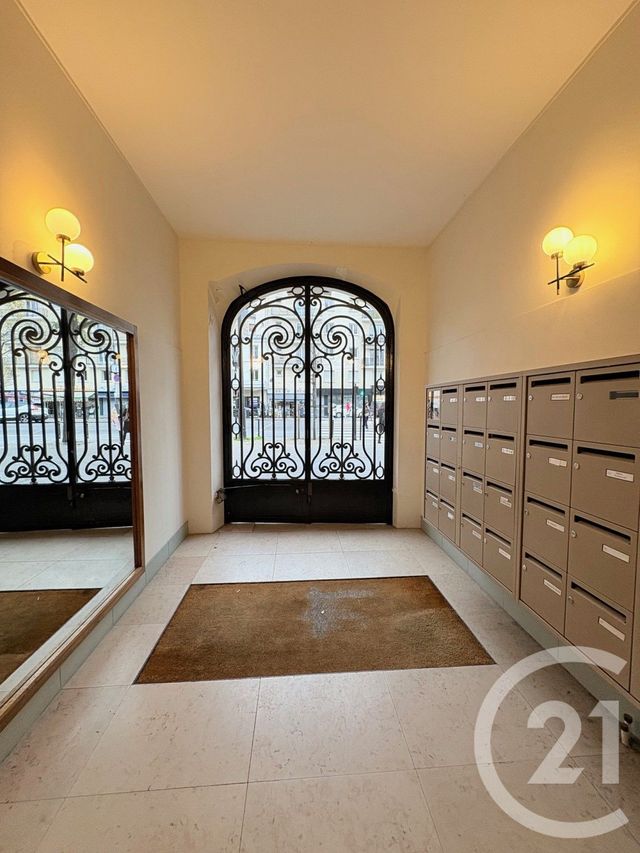 Appartement F3 à louer - 3 pièces - 63.91 m2 - PARIS - 75016 - ILE-DE-FRANCE - Century 21 Via Conseil 16Ème