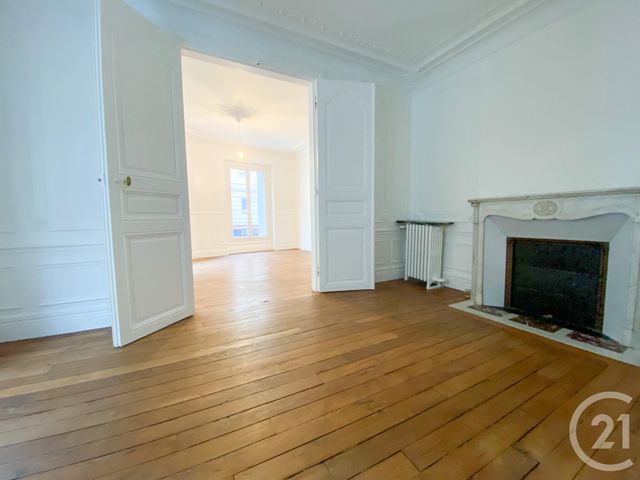 Appartement F2 à louer - 2 pièces - 55.7 m2 - PARIS - 75013 - ILE-DE-FRANCE - Century 21 Via Conseil 16Ème