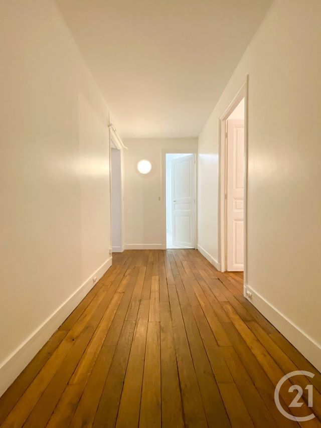 Appartement F2 à louer - 2 pièces - 55.7 m2 - PARIS - 75013 - ILE-DE-FRANCE - Century 21 Via Conseil 16Ème