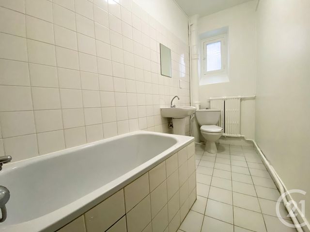 Appartement F2 à louer - 2 pièces - 55.7 m2 - PARIS - 75013 - ILE-DE-FRANCE - Century 21 Via Conseil 16Ème