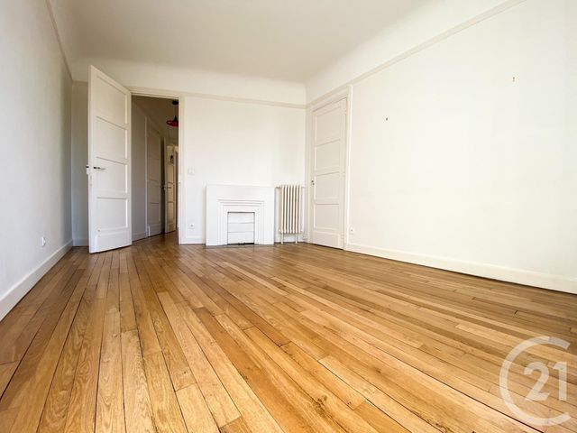 Appartement F3 à louer - 3 pièces - 67.02 m2 - PARIS - 75016 - ILE-DE-FRANCE - Century 21 Via Conseil 16Ème