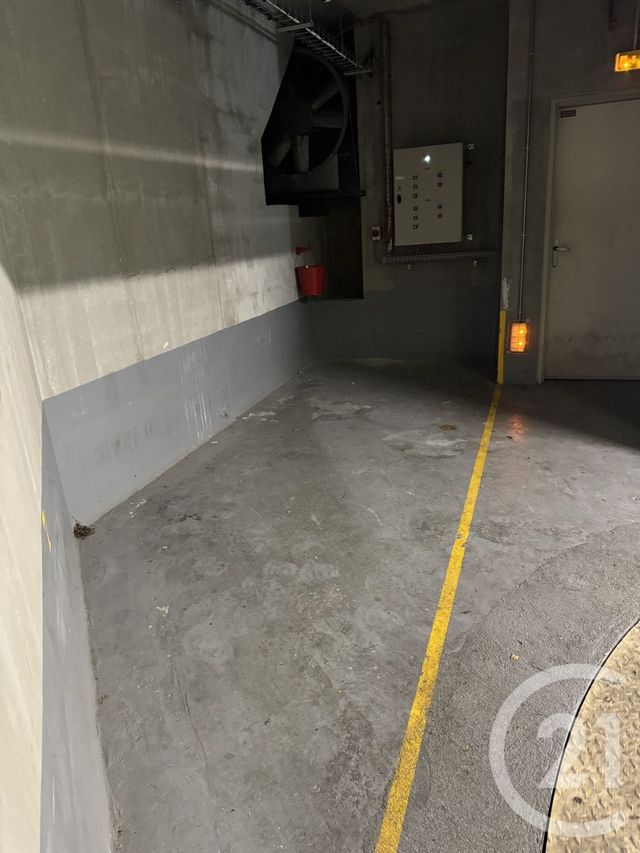 parking à vendre - 7.16 m2 - PARIS - 75016 - ILE-DE-FRANCE - Century 21 Via Conseil 16Ème