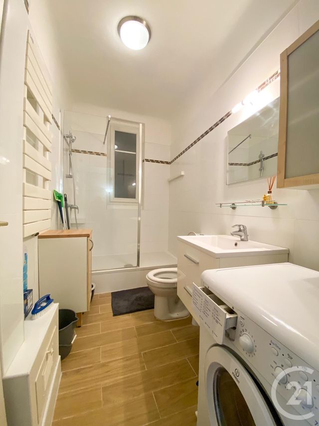 Appartement F2 à louer - 2 pièces - 39.71 m2 - PARIS - 75016 - ILE-DE-FRANCE - Century 21 Via Conseil 16Ème