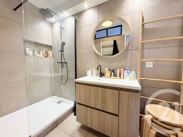 Appartement F2 à louer - 2 pièces - 40.77 m2 - CLICHY - 92 - ILE-DE-FRANCE - Century 21 Via Conseil 16Ème