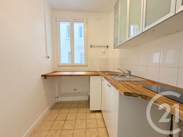Appartement F2 à louer - 2 pièces - 43.07 m2 - PARIS - 75016 - ILE-DE-FRANCE - Century 21 Via Conseil 16Ème