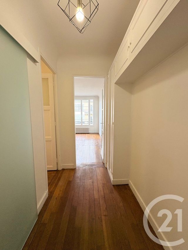Appartement F2 à louer - 2 pièces - 43.07 m2 - PARIS - 75016 - ILE-DE-FRANCE - Century 21 Via Conseil 16Ème